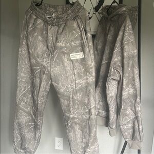 Gray Camouflage Women's Hoodie and Sweatpants Set